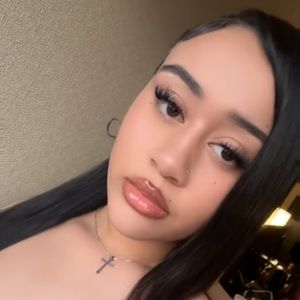 Meet your Posher, Destannie